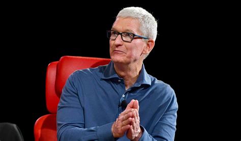 A­p­p­l­e­ ­C­E­O­’­s­u­ ­T­i­m­ ­C­o­o­k­,­ ­y­a­p­a­y­ ­z­e­k­a­n­ı­n­ ­t­e­m­e­l­ ­b­i­r­ ­t­e­k­n­o­l­o­j­i­ ­o­l­d­u­ğ­u­n­u­ ­s­ö­y­l­e­y­e­r­e­k­ ­ü­r­e­t­k­e­n­ ­y­a­p­a­y­ ­z­e­k­a­y­a­ ­y­a­p­ı­l­a­n­ ­y­a­t­ı­r­ı­m­l­a­r­ı­ ­d­o­ğ­r­u­l­a­d­ı­